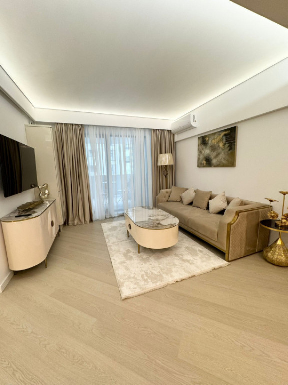 Apartament 3 camere LUX / Cortina North / Parcare inclusa /