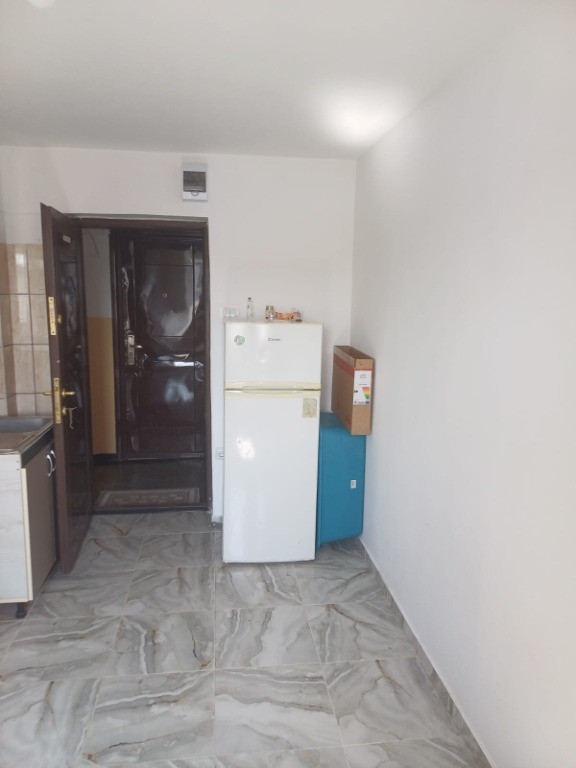 CAMERA DE CAMIN Piata Nicolina- caera de amin cu baie