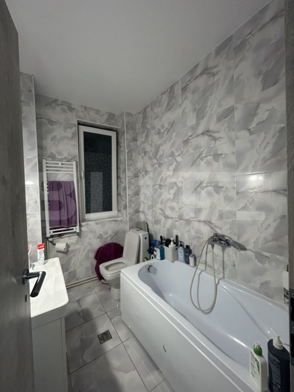 Apartament de 3 camere + boxa | 3 min metrou jiului | parter