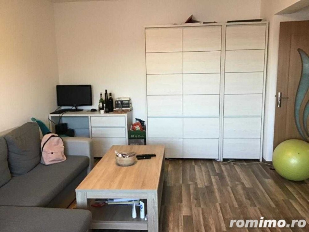 Garsoniera zona Colentina Tei