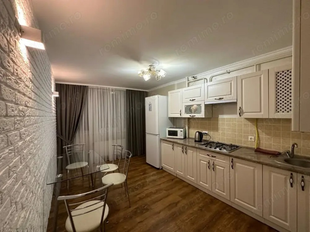 Garsoniera în Piața Muncii