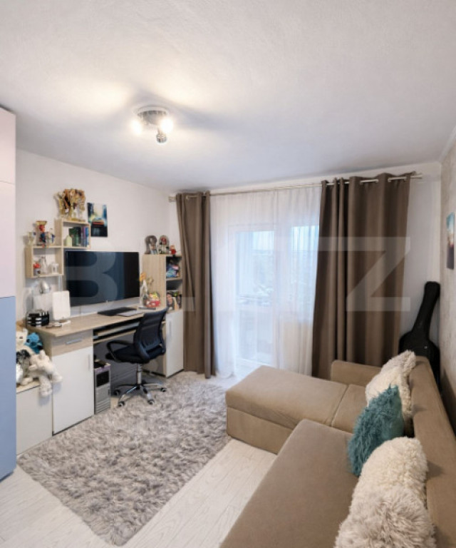 Apartament luminos 2 camere, 52 mp total, balcon, zona Măr?
