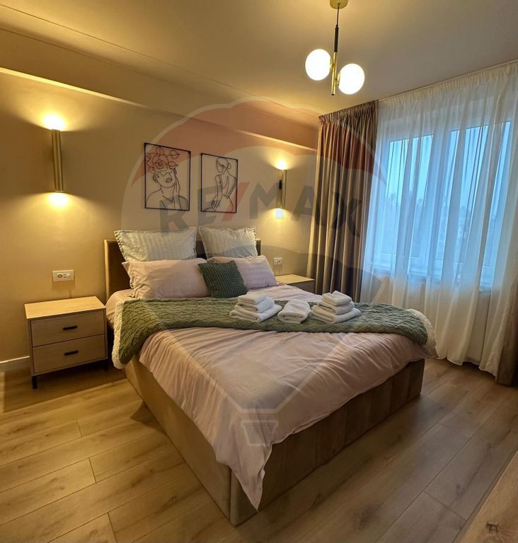 Apartament cu 2 camere de închiriat în zona Ultracentral