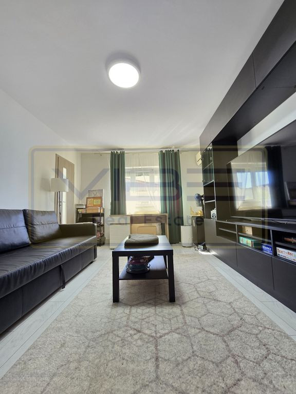 Canta- Pacurari- 3 camere decomandat+ 72mp -parcare