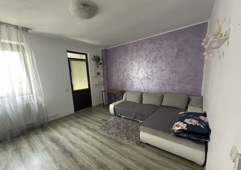 Apartament 2 camere de inchiriat, loc de parcare, Inel II -