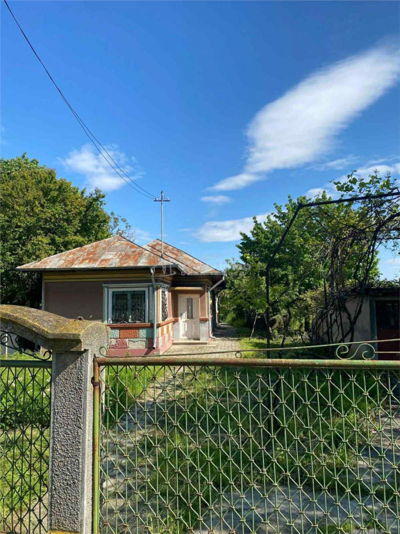 4 camere - centrala proprie - str.Cobadin - Parcul Sebastian