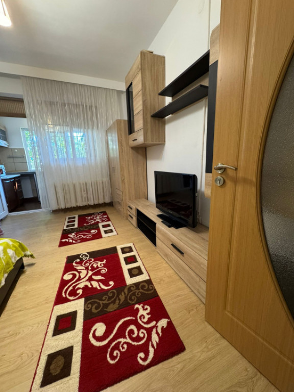 Garsonieră de vanzare, in zona CET - Constanta