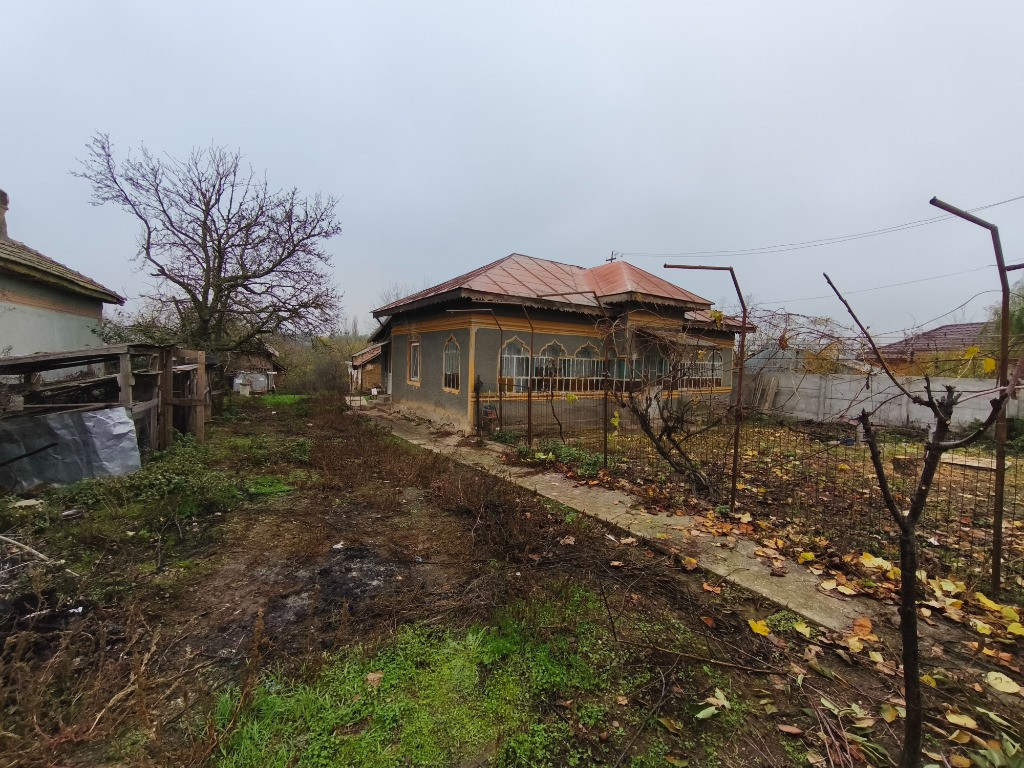 Casa caramida Teslui Dolj