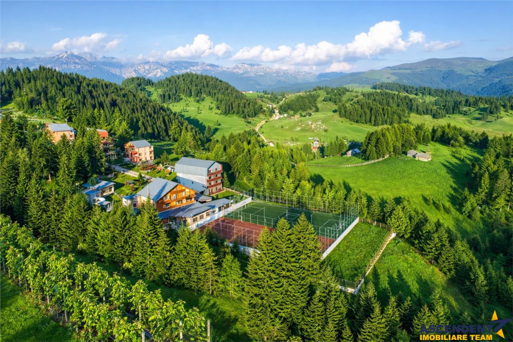 Complex turistic cu privelisti picturale,apa curativa,aer pu