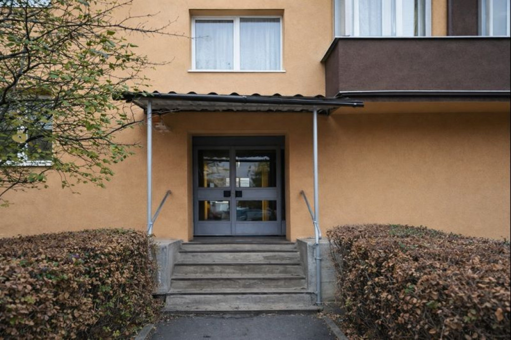 Garsoniera decomandata 33 mp Astra