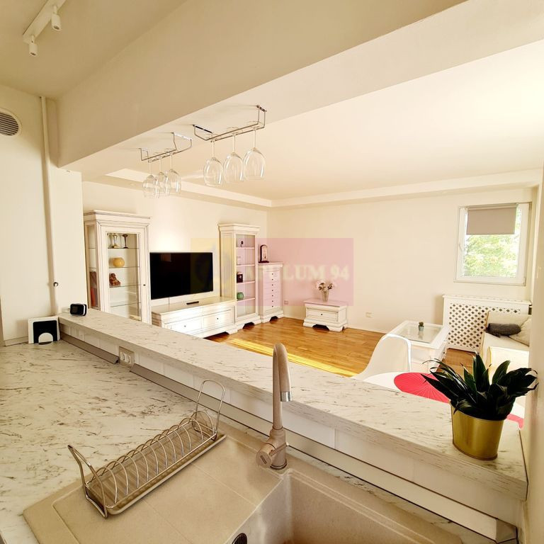 Vanzare apartament 2 camere in Piata Alba Iulia-stradal