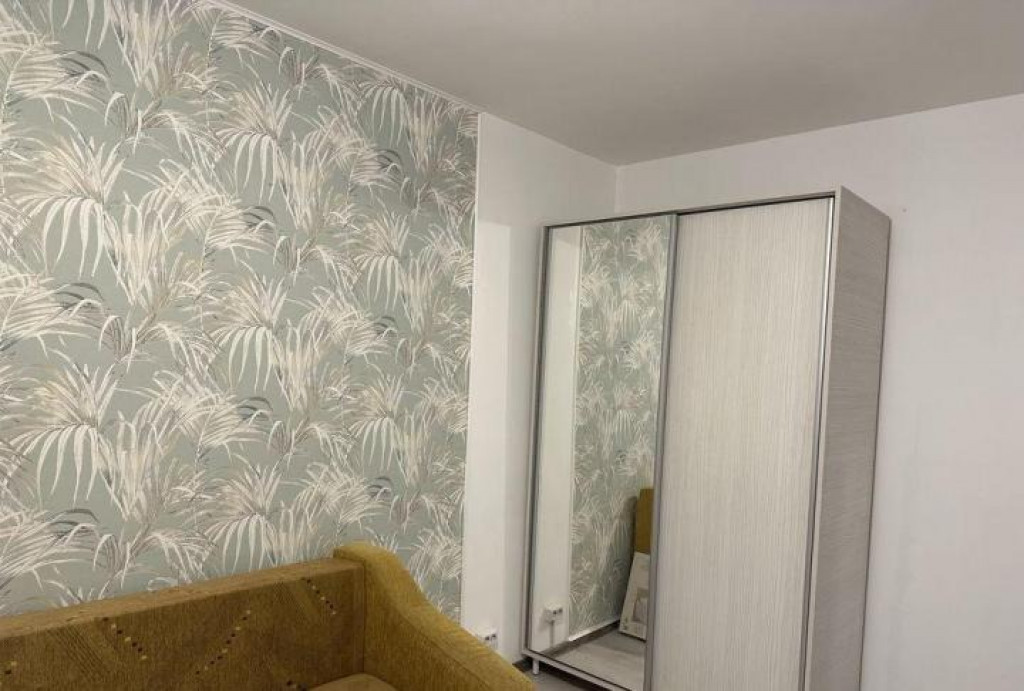 Piata sudului anton bacalbasa etaj 1