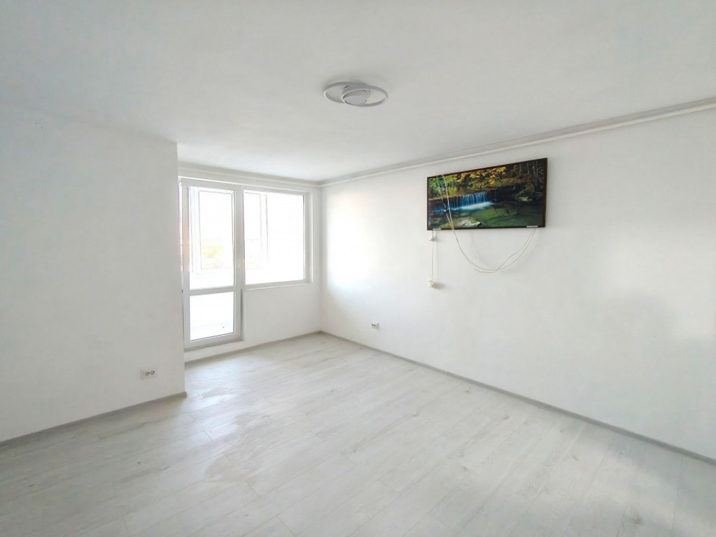 Garsoniera Noua-Renovata