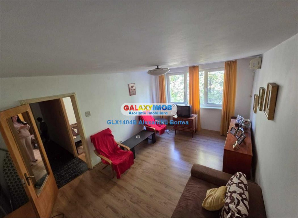 Drumul Taberei - V. C#259;lugareasca, etaj, 2, dec., bucatar