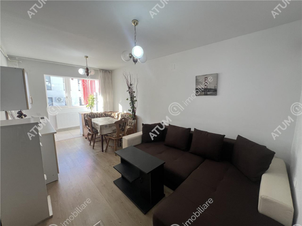 Garsoniera decomandata etaj 1 si loc de parcare zona Turniso