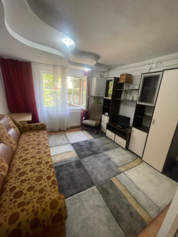 Garsoniera Noua ( Boxa interioara )