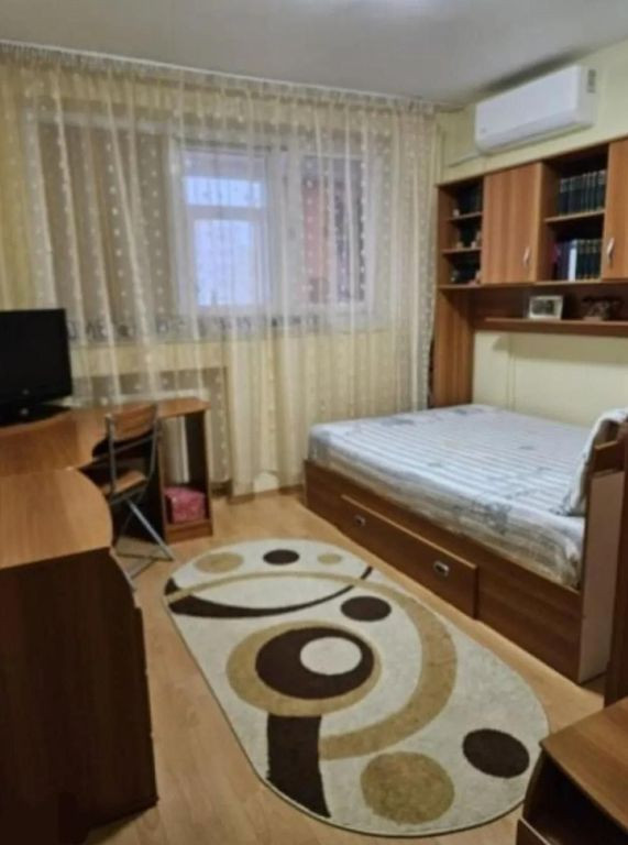 Apartament 3 camere decomandat Bdul Constantin Braancoveanu