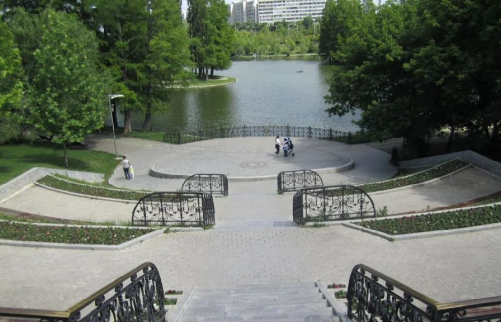 Câmpia Libertății decomandat Parc IOR Sector 3