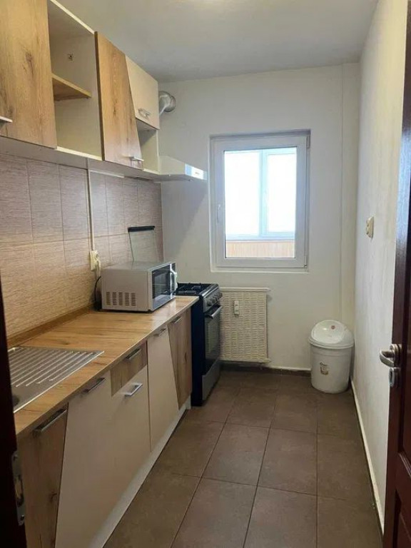 Garsoniera Decomandata - Sector 3 - Ozana