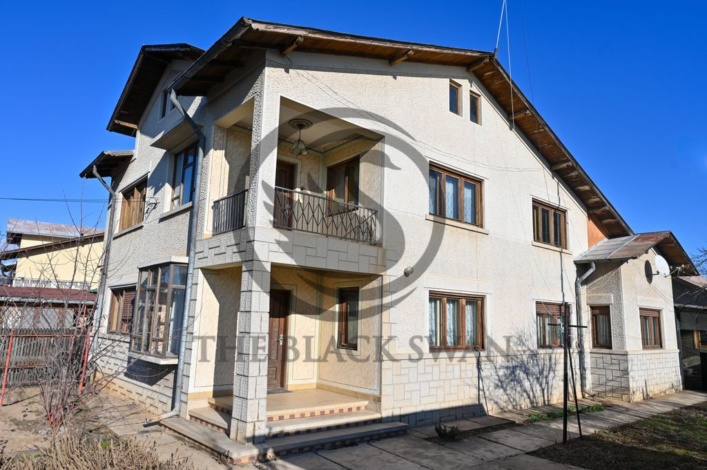 Casa cu 6 camere de vanzare | Zona Ultracentrala, Baicoi ...