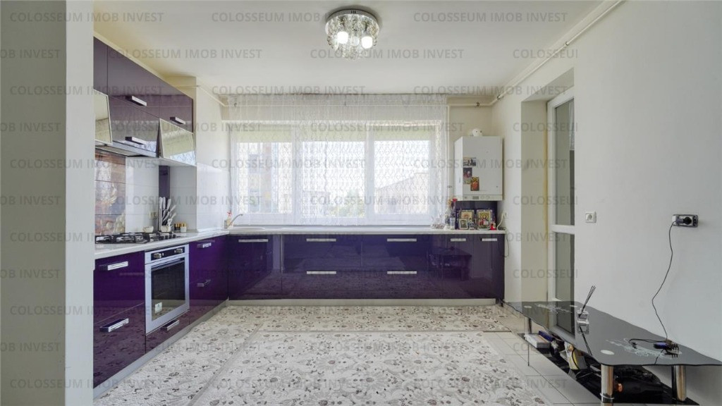 COLOSSEUM: Apartament 3 Camere 2 bai balcon mobilat 5 min Afi