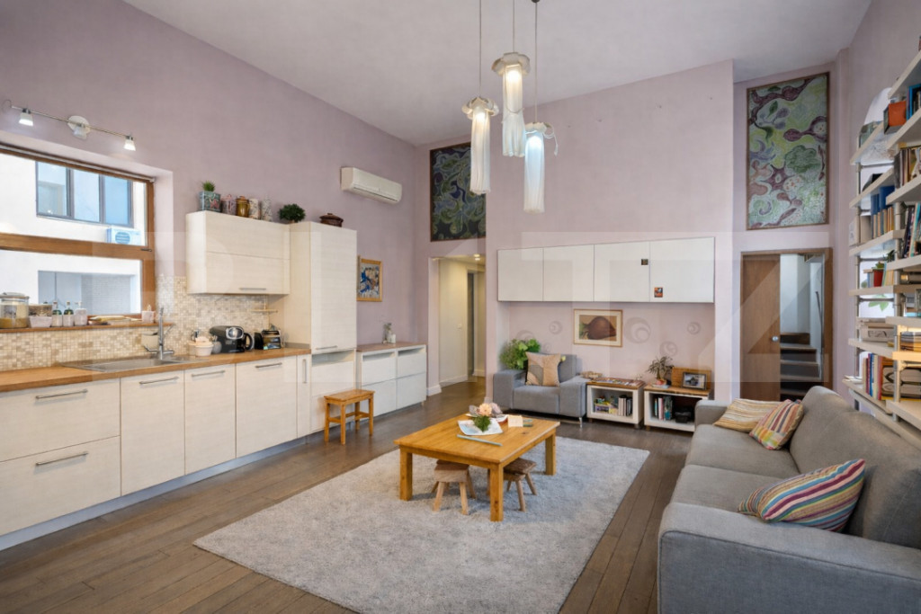 Apartament 3 camere ultracentral 75 mp, terasa, tavan inalt