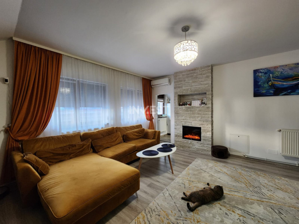 APARTAMENT CU 4 CAMERE, ZONA CAPAT CUG-VISOIANU