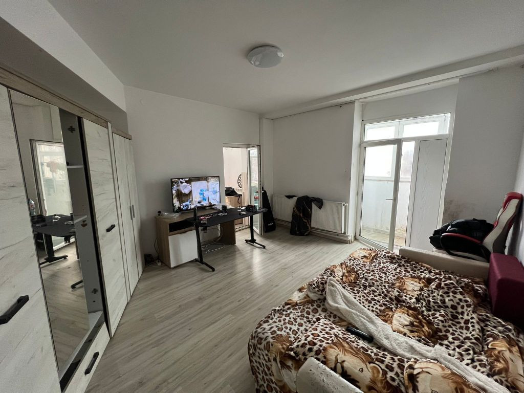 Apartament 3 camere metrou Iancului 82mp etaj 2