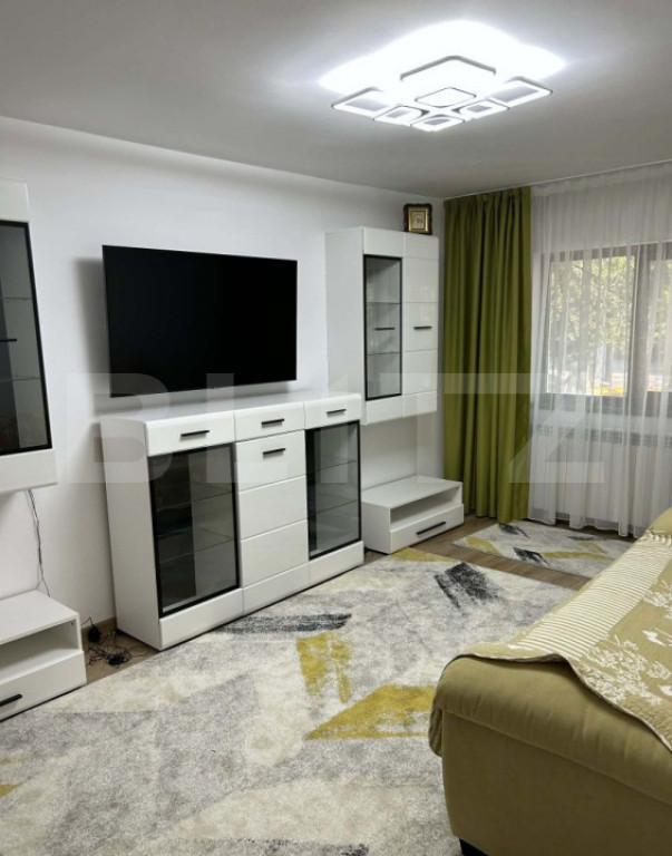 Inchiriere apartament 2 camere | decomandat | Canta |