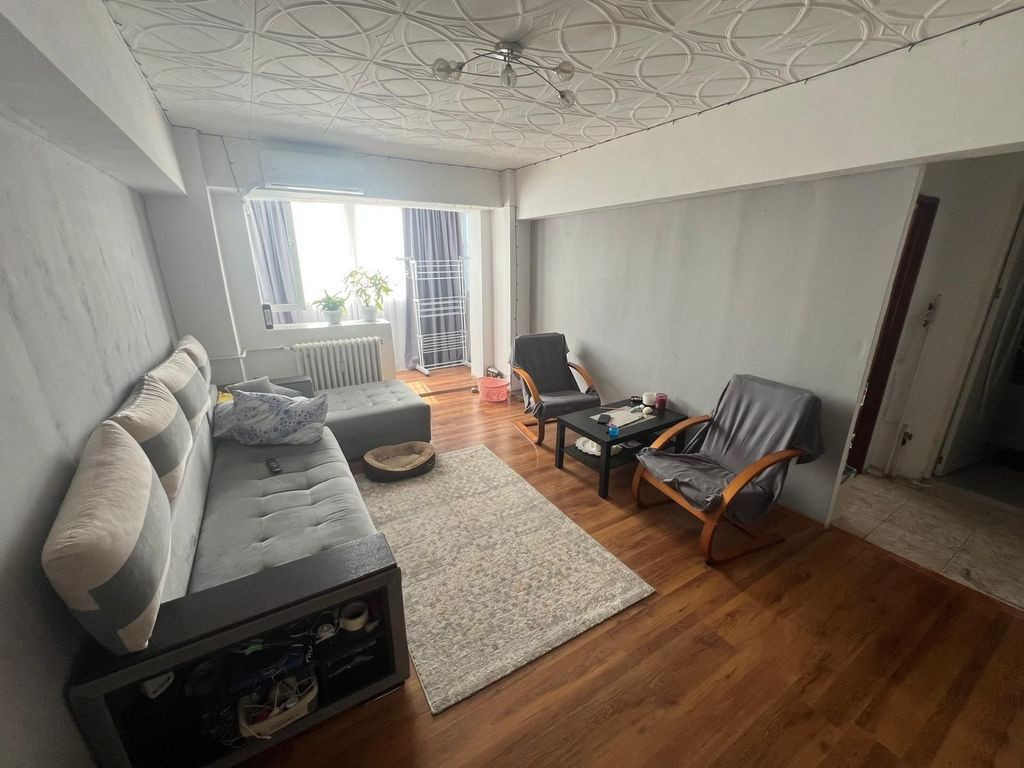 Apartament 3 camere Dristor Sector 3