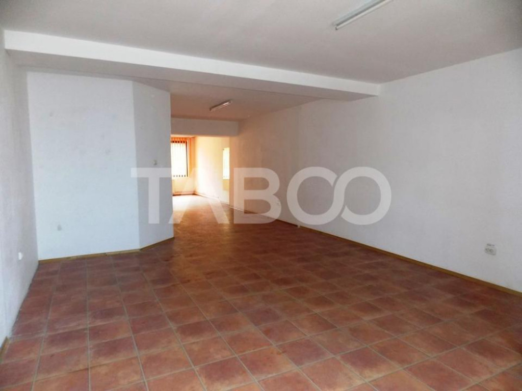 Spatiu de birouri de inchiriat 60 mp utili in zona centrala