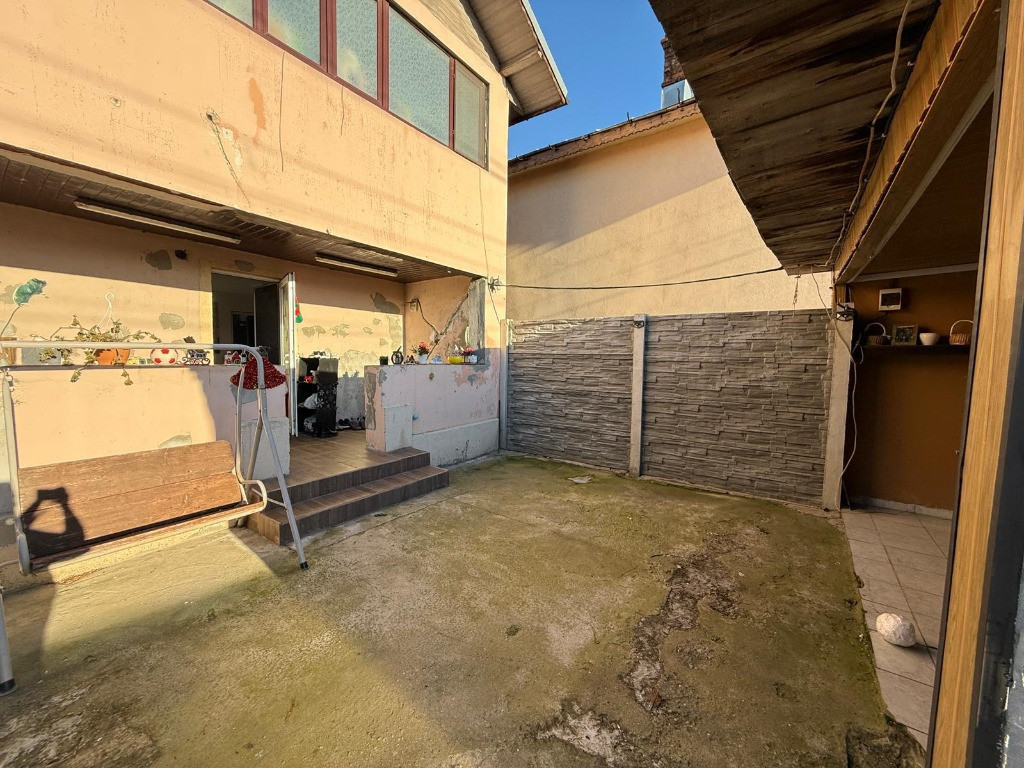 Casa, Dragomiresti-Vale