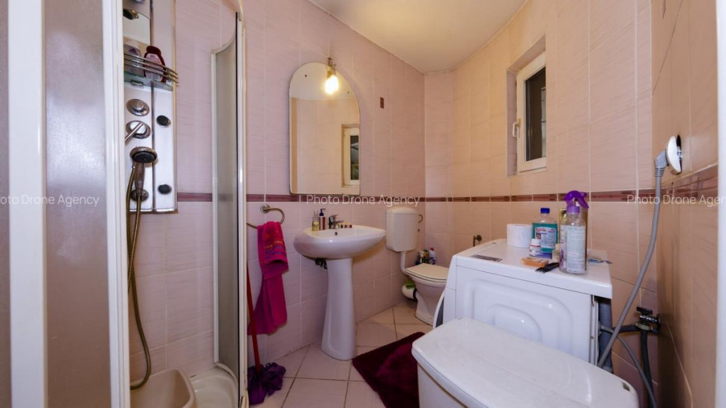 Duplex confortabil la Pădure-Rosu, 273 mp construiti, 199 m