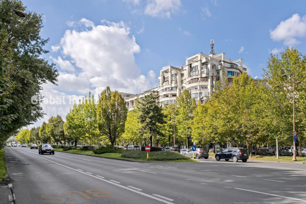 Apartament 4 camere Blv Unirii