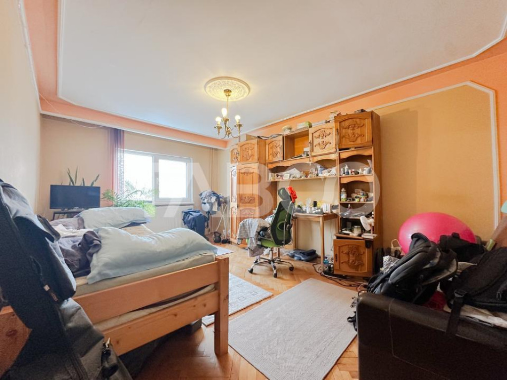 De vanzare apartament cu 2 camere decomandate in Gheorgheni