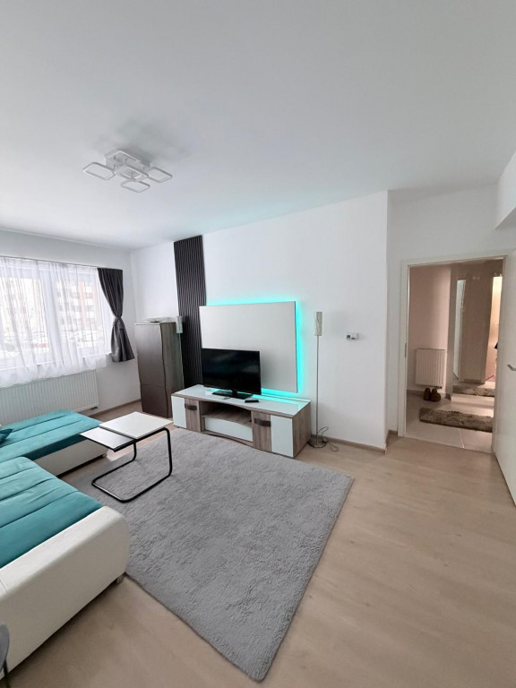 Garsoniera Maurer Coresi, mobilata-utilata,parcare,110000 E