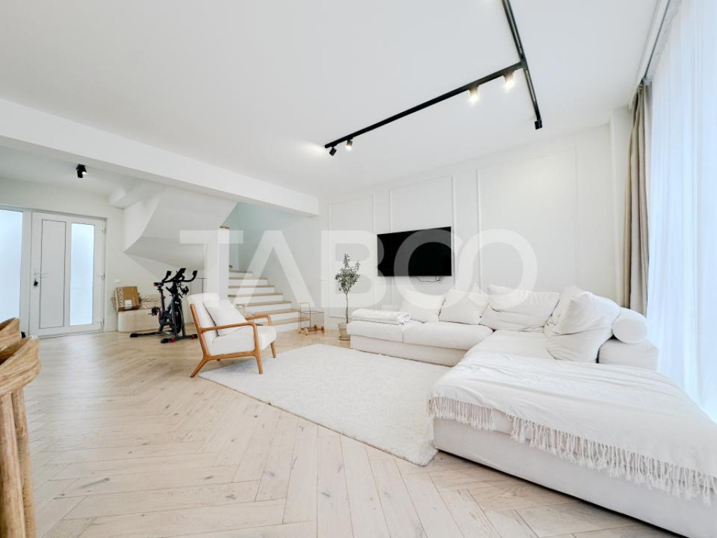 De vanzare casa la cheie cu parcare in cartierul Borhanci Cl