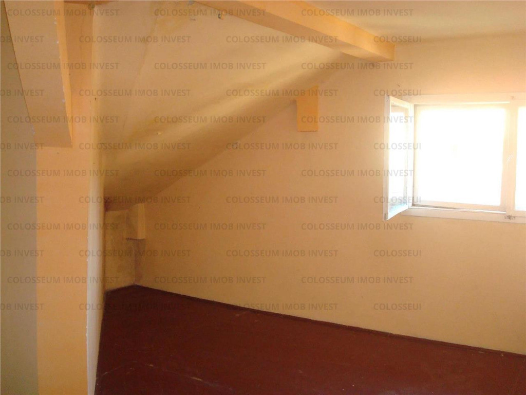 Apartament 2,5 camere, decomandat - zona Bartolomeu