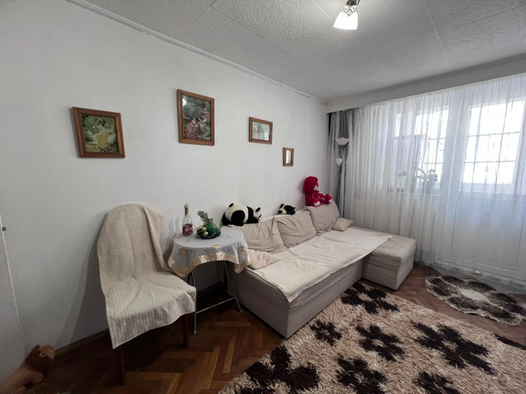 Apartament 2 camere,decomandat – Zona Nicolae Bălcescu