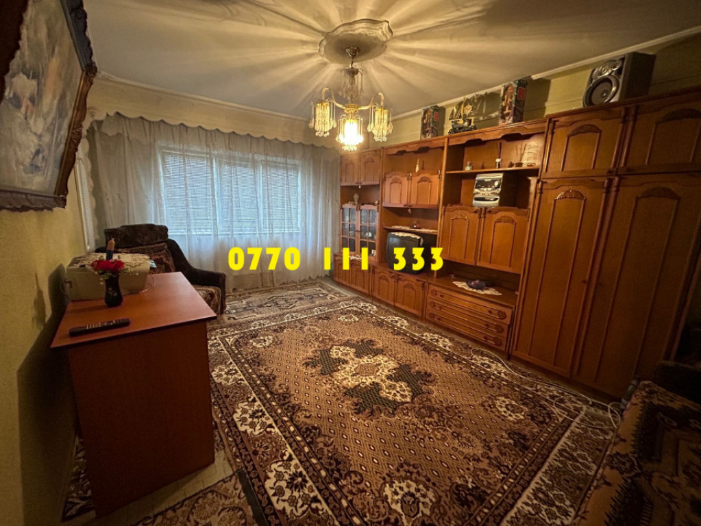 - Apartament 2 camere, confort 1 decomandat, zona Calarasi 4