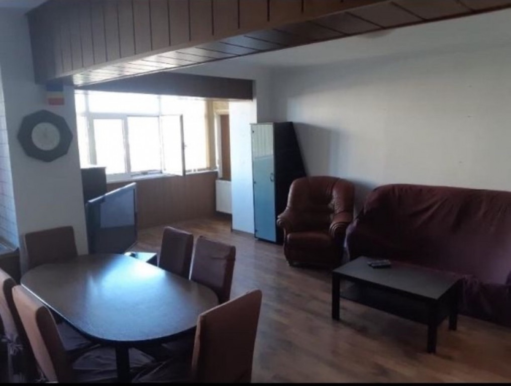 Apartament 4 camere Popa Sapca Pitesti