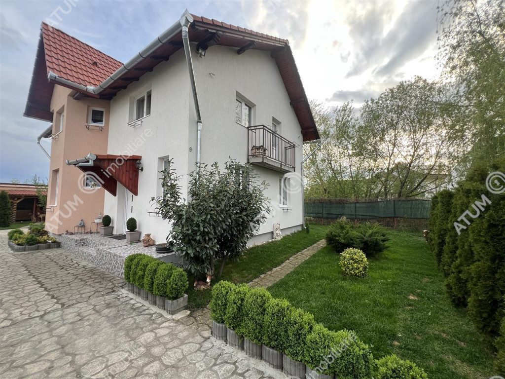 Casa individuala cu 5 camere si 3 bai cu teren de 356 mp zon