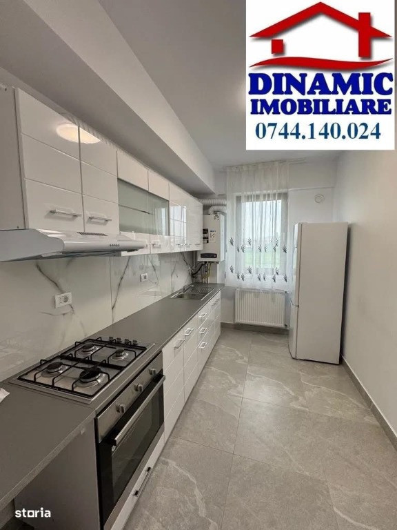Ap 2 cam, ansamblu nou. Preț 380 euro/ lună