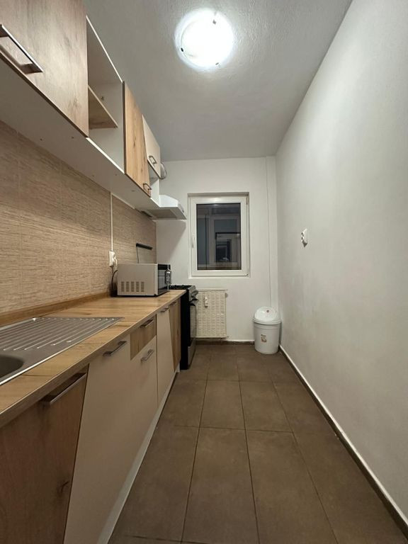 Garsoniera Decomandata - Sector 3 - Ozana