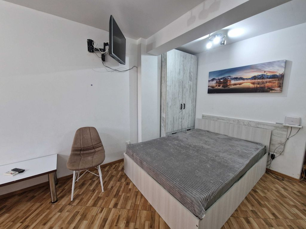 GARSONIERA EROII REVOLUTIEI 30MP