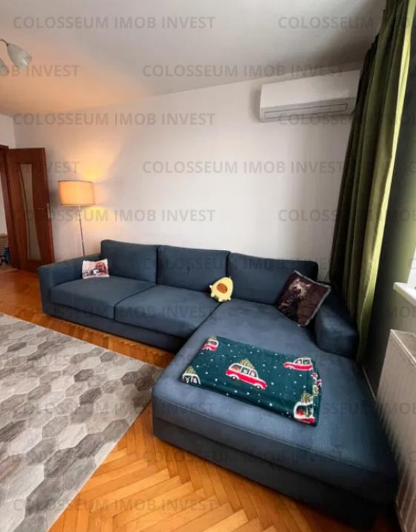 Apartament 3 camere, decomandat - zona Vlahuta