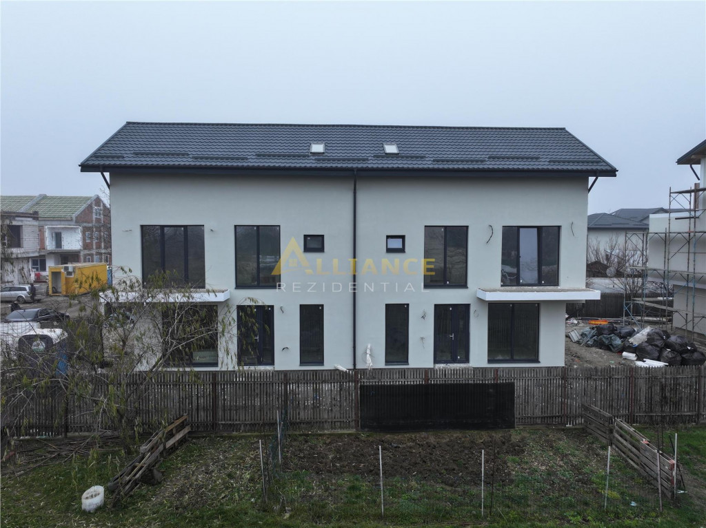 Vila Strada Astrelor/ 5 camere/ 4 bai/ incalzire in pardosea