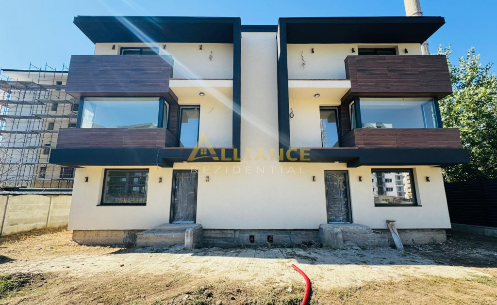 Sector 4 Vila tip Duplex P 1 M gata de mutare