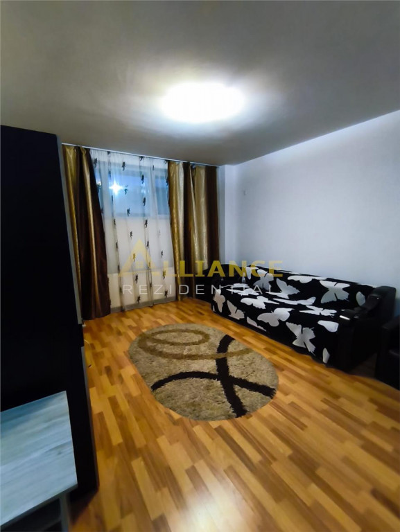 |METALURGIEI-AUREL PERSU| Garsoniera 33 mp