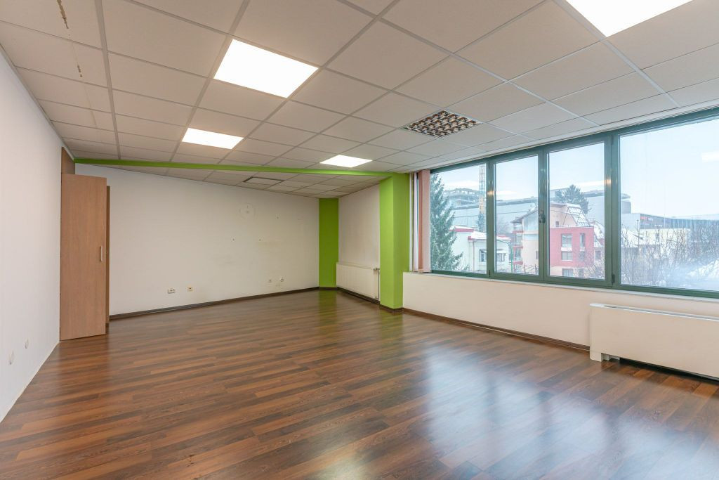 Spațiu birou individual în Brașov, Centru: 39 mp utili...